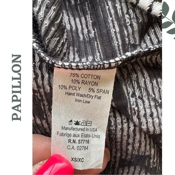 Papillon Mock Neck Aztec Print Pullover Black Cream Long Sleeve Size XS - Picture 8 of 8